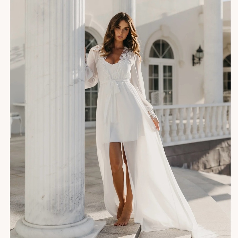 LeRose Arianna Beaded Floral Lace Maxi Robe With Train - Slip Included